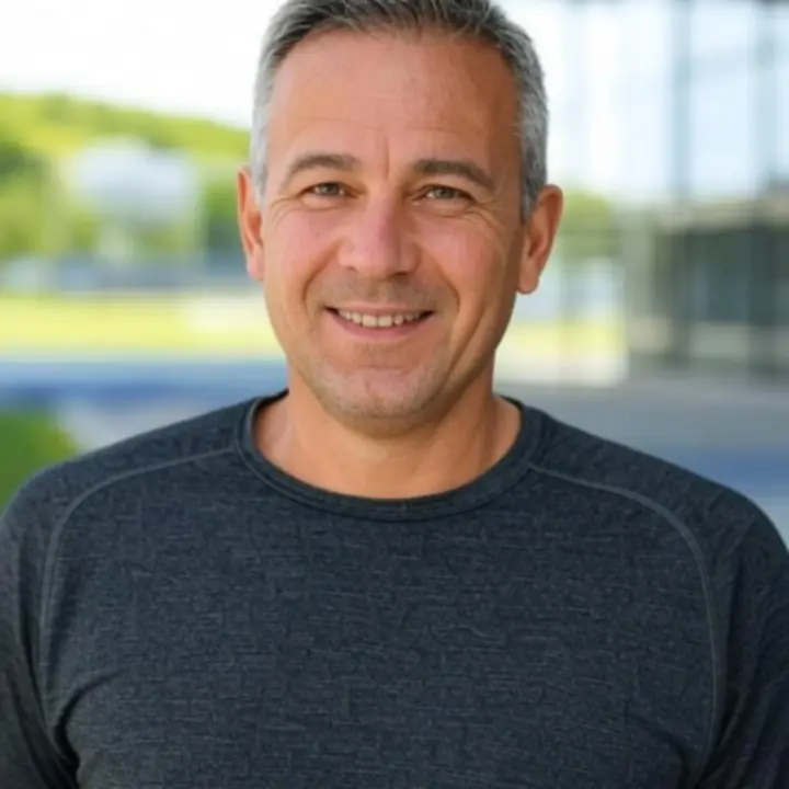 Portret van een tevreden lid van Sportclub Franeker